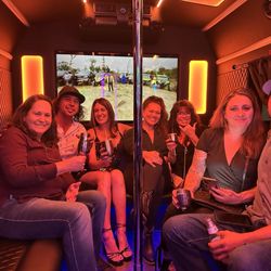 Party Bus Maui - Happy Birthday Kim!!!!!