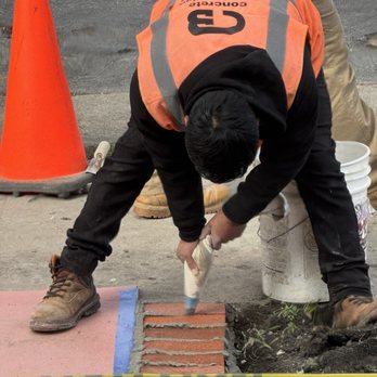 CB Concrete Construction - Carefully Finishing mortar - General Contractors Near Me - Los Gatos, California CB Concrete Construction - Carefully Finishing mortar - General Contractors Near Me - Los Gatos, California