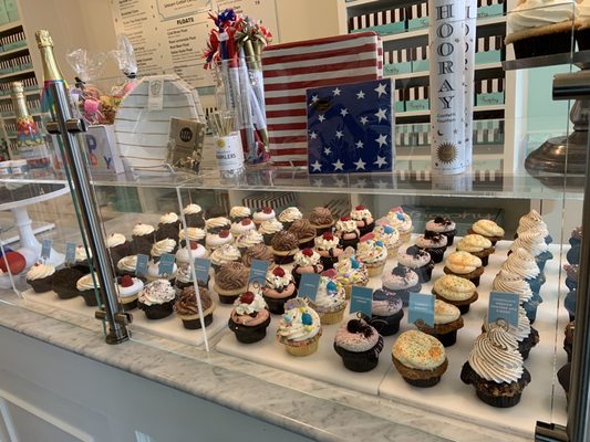 Trophy Cupcakes & Party - University Village by null