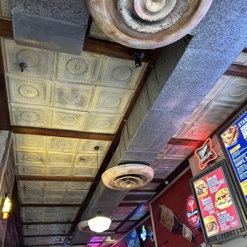 Willie's Grill & Icehouse - American Near Me - Cypress, Texas