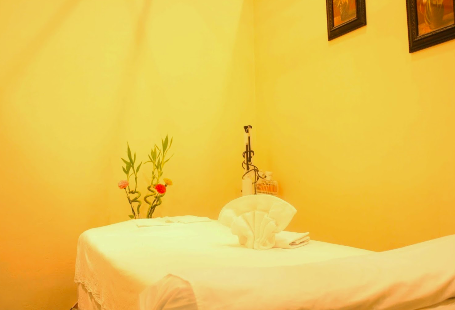 Oasis Health Center Logo