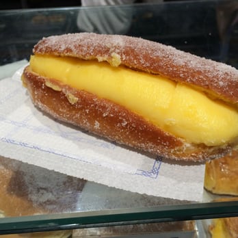 La Mallorquina - Pepino de crema - Desserts Near Me - Madrid, M La Mallorquina - Pepino de crema - Desserts Near Me - Madrid, M
