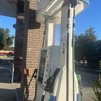 ARCO - Pump 17 - Gas Stations Near Me - Brentwood, California ARCO - Pump 17 - Gas Stations Near Me - Brentwood, California