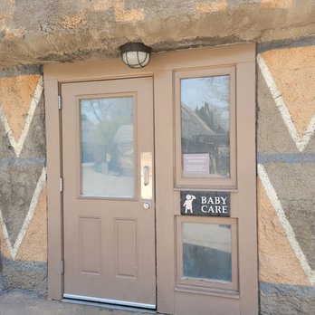 Denver Zoo - Rooms for changing babies and washing up - Zoos Near Me - Denver, Colorado