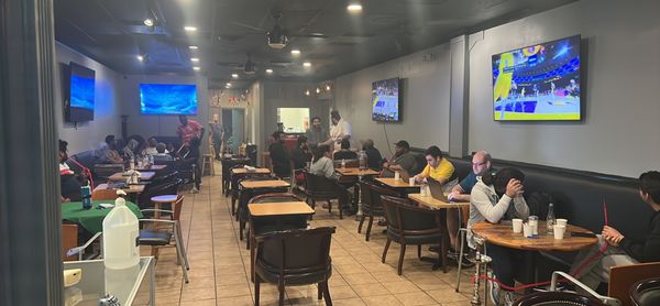 Abunawas Cafe & Hookah Bar