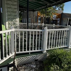 Grafton Fudge and Ice Cream - Oversized front porch