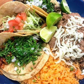 Taqueria El Mirador - Love that the different tacos come automatically with different toppings. Chicken with lettuce tomato-steak pastor with cilantro onions. - Mexican Near Me - Addison, Illinois Taqueria El Mirador - Love that the different tacos come automatically with different toppings. Chicken with lettuce tomato-steak pastor with cilantro onions. - Mexican Near Me - Addison, Illinois