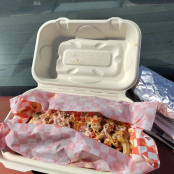 Dos Tacos Y Ma - Loaded fries on cheesy sauce! - Food Trucks Near Me Dos Tacos Y Ma - Loaded fries on cheesy sauce! - Food Trucks Near Me