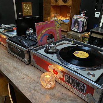 Expatriate - Old school rocks! - Cocktail Bars Near Me - Portland, Oregon