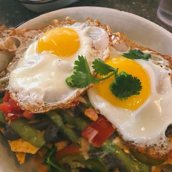 Father Knows Best - Macho mañachos vegetarian-style without chicken - Bars Near Me - Brooklyn, New York Father Knows Best - Macho mañachos vegetarian-style without chicken - Bars Near Me - Brooklyn, New York