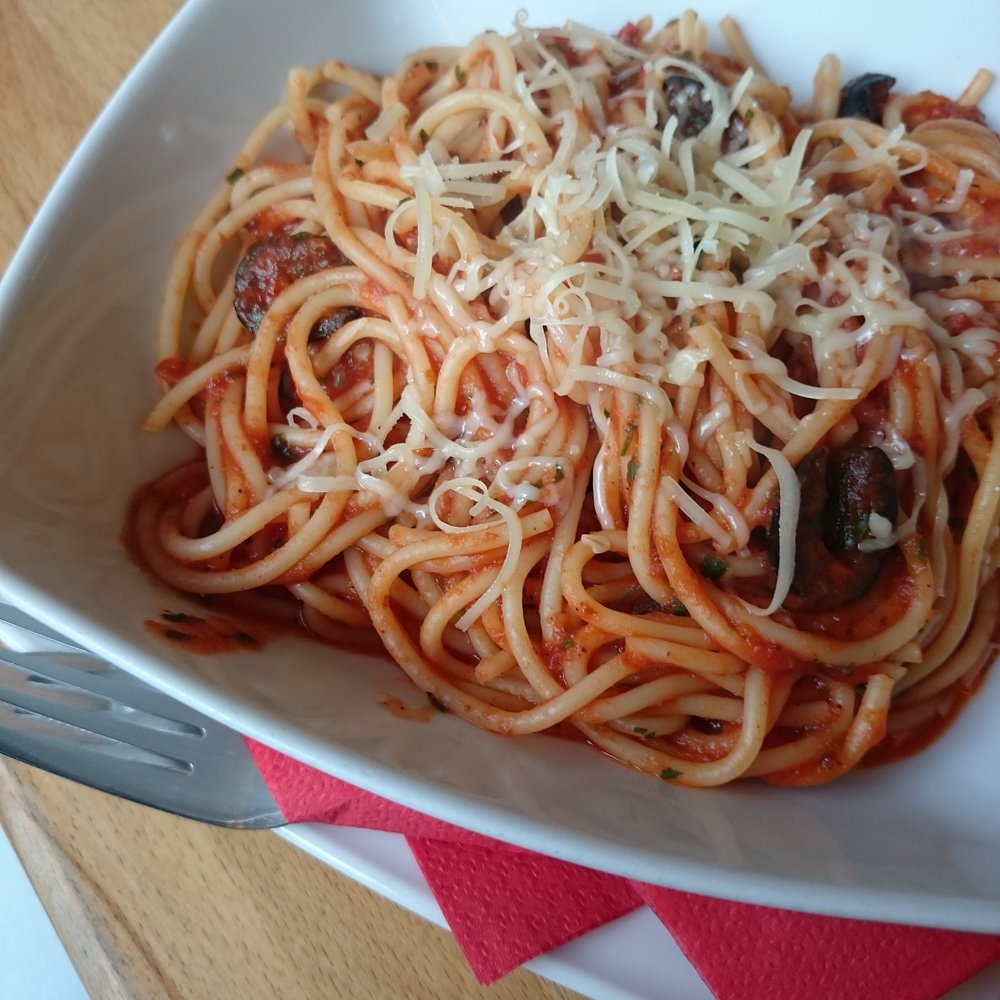 Spaghetti Napolitana with tomato olives and parmesan! Spaghetti Napolitana with tomato olives and parmesan!