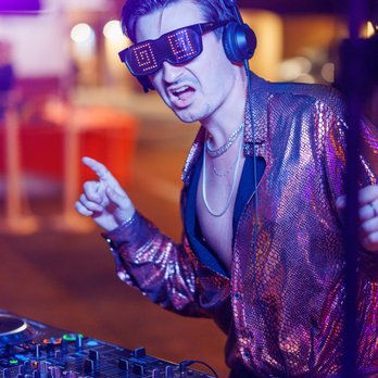 Sunset Vibes Silent Disco - Ready for a crazy night?! - Silent Disco Near Me Sunset Vibes Silent Disco - Ready for a crazy night?! - Silent Disco Near Me