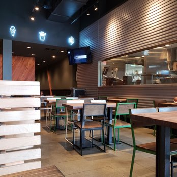 Shake Shack Perimeter Mall - Great decor - Burgers Near Me - Atlanta, Georgia Shake Shack Perimeter Mall - Great decor - Burgers Near Me - Atlanta, Georgia