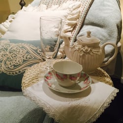 Shannon Quintana Spa - Enjoy a cup of tea after your relaxing facial!