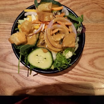 Chili's - Lunch salad as part of combo with citrus vinaigrette. - Bars Near Me - Victorville, California Chili's - Lunch salad as part of combo with citrus vinaigrette. - Bars Near Me - Victorville, California