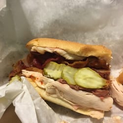 Zeda's Pizza - Small carnivore sub