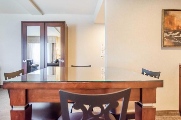 Quality Inn & Suites by null