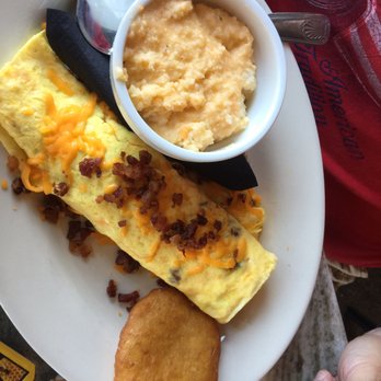 Bay Local Eatery - Cheddar Bacon Omelette - New American Near Me - Virginia Beach, Virginia
