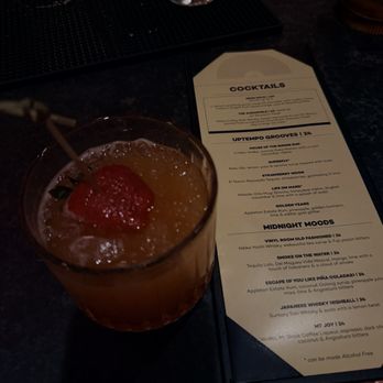 Vinyl Room - Signature drinks - Lounges Near Me - Las Vegas, Nevada Vinyl Room - Signature drinks - Lounges Near Me - Las Vegas, Nevada