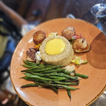 B2 Bistro + Bar - Cocktail Bars Near Me - Point Pleasant Beach, New Jersey