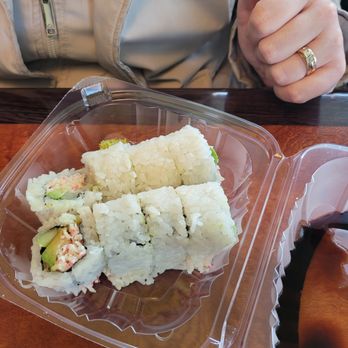 Bento - California roll - Sushi Bars Near Me - Tacoma, Washington Bento - California roll - Sushi Bars Near Me - Tacoma, Washington