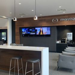 Hiley Mazda of Arlington - Waiting Area