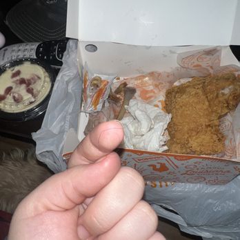 Popeyes Louisiana Kitchen - Hair found in the combo box - Fast Food Near Me - Simi Valley, California Popeyes Louisiana Kitchen - Hair found in the combo box - Fast Food Near Me - Simi Valley, California