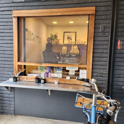 Motivāt Coffee Roasters by null