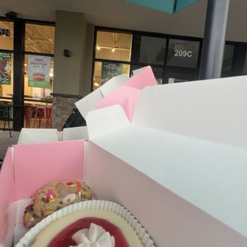Crumbl - Winter Park - Mini 3-Pack - Bakeries Near Me - Winter Park, Florida Crumbl - Winter Park - Mini 3-Pack - Bakeries Near Me - Winter Park, Florida