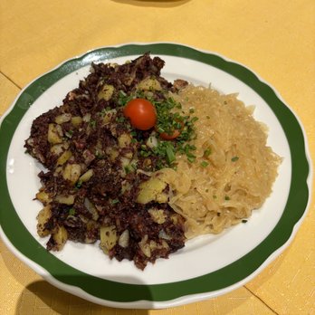 Gasthaus Anich - Blood sausage and sauerkraut - Austrian Near Me - Innsbruck, 7