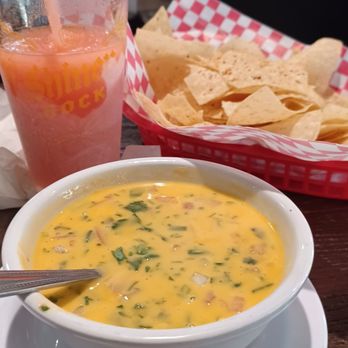 The Riverside Seafood and Grill - Hurricane with chips and queso - Seafood Near Me - Channelview, Texas