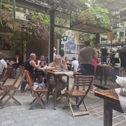 Chimera - Courtyard seating