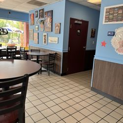 Affton Pizza Company - Interior