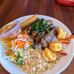 Rice & Roll’d - Vermicelli combo w/beef