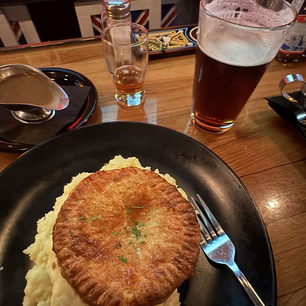 Audacity British Style Pub - Chicken & Leek Pie - Pubs Near Me - Manchester, Connecticut