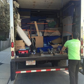 MassMoving - Loading the truck. - Movers Near Me MassMoving - Loading the truck. - Movers Near Me