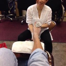 The fabulous Huyen foot rub. Ask for overtime! The fabulous Huyen foot rub. Ask for overtime!
