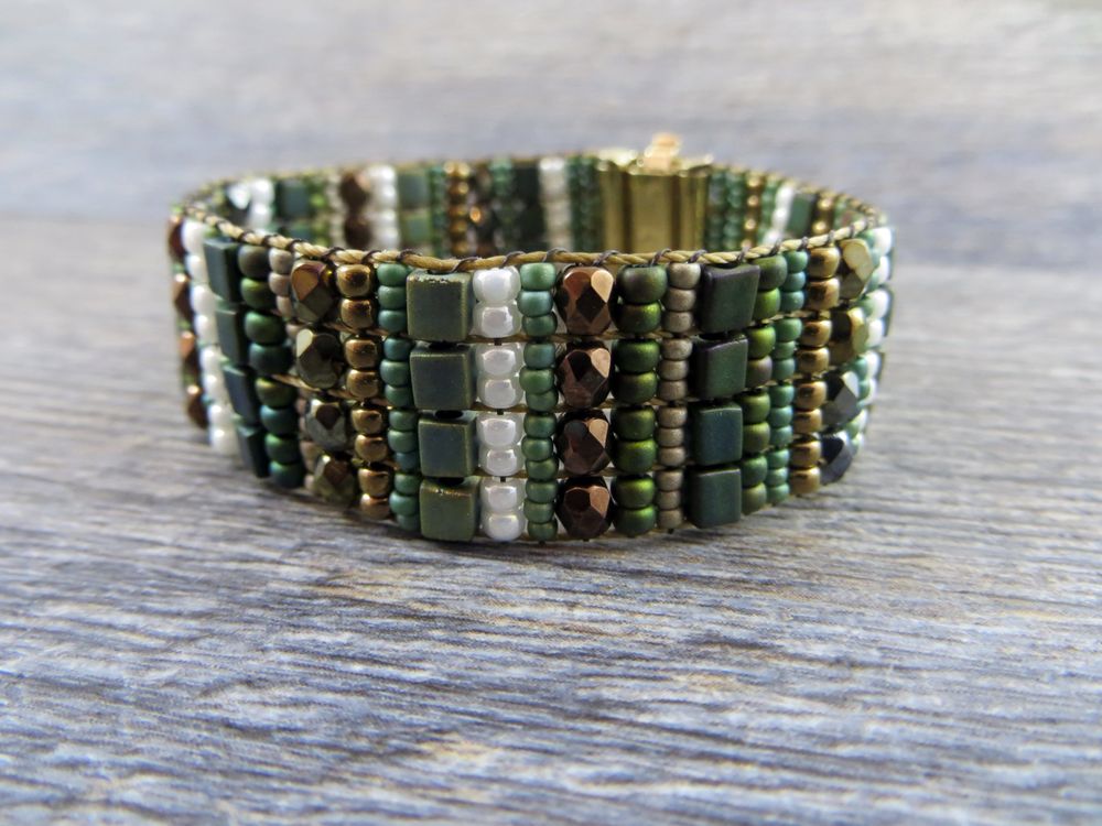 Country Needleworks Logo