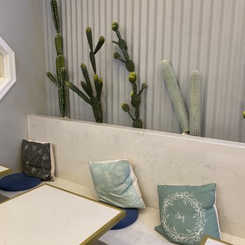 TSAôCAA - seating area - Bubble Tea Near Me - Chicago, Illinois