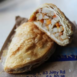 Brighton Jetty Bakery - A Vegetable Pastie