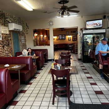 Duke's Diner - Diners Near Me - Olivehurst, California Duke's Diner - Diners Near Me - Olivehurst, California