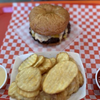 The Mouth - Croissant triple smash burger - Burgers Near Me - Burbank, California The Mouth - Croissant triple smash burger - Burgers Near Me - Burbank, California
