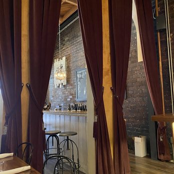 Urban Press Winery & Restaurant - Wine Bars Near Me - Burbank, California Urban Press Winery & Restaurant - Wine Bars Near Me - Burbank, California