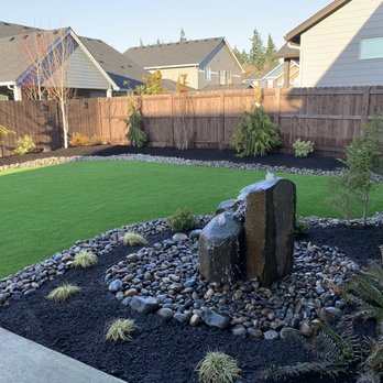 Luong's Landscaping - a backyard with a water feature - Landscaping Near Me Luong's Landscaping - a backyard with a water feature - Landscaping Near Me