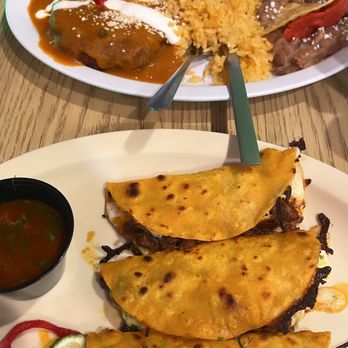 Venalonzo's Tacos - Birria tacos and Chile rellano - Tacos Near Me - Centennial, Colorado