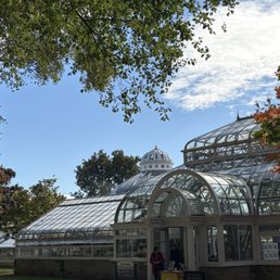 Exterior photo of Allan Gardens - Toronto, Ontario Exterior photo of Allan Gardens - Toronto, Ontario