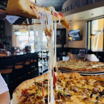 Vero Chicago Pizza - Pizza Near Me - Chandler, Arizona Vero Chicago Pizza - Pizza Near Me - Chandler, Arizona