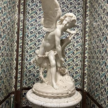 The Wallace Collection - Museums Near Me - London, XGL