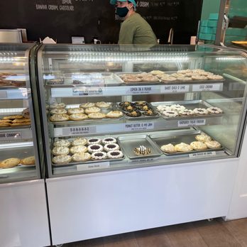Flake Pie Co. - Pie display - Desserts Near Me - South Jordan, Utah