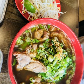 29 Bistro Pho X Thai - Vietnamese Near Me - Dedham, Massachusetts